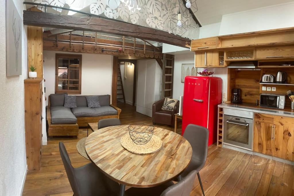 Appartement Plein De Charme - Coeur Vieille Ville Annecy Luaran gambar