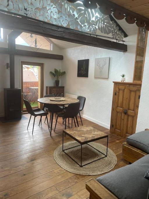 Appartement Plein De Charme - Coeur Vieille Ville Annecy Luaran gambar