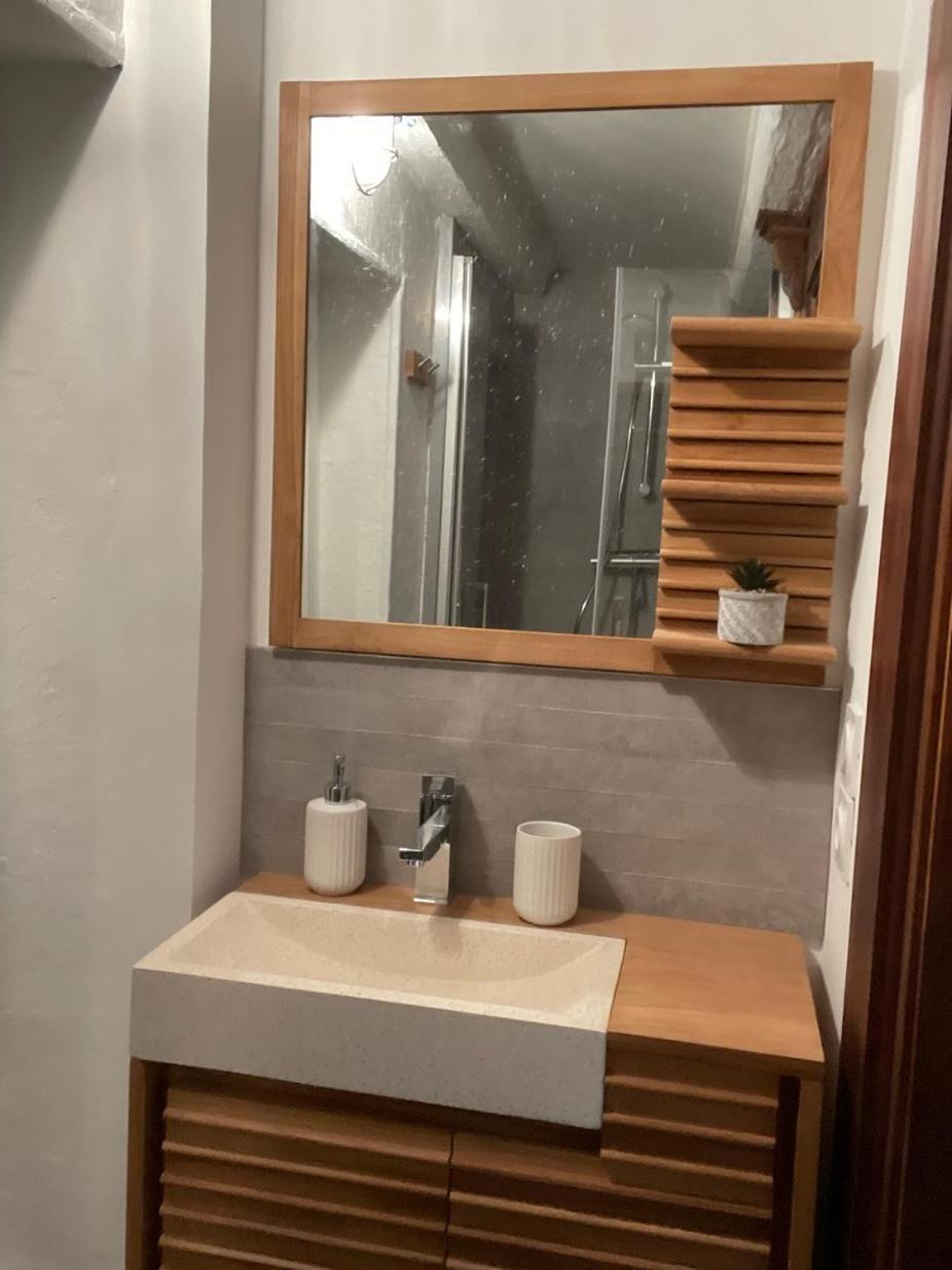 Appartement Plein De Charme - Coeur Vieille Ville Annecy Luaran gambar